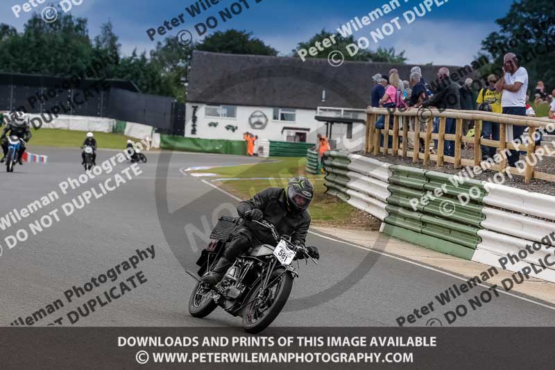 Vintage motorcycle club;eventdigitalimages;mallory park;mallory park trackday photographs;no limits trackdays;peter wileman photography;trackday digital images;trackday photos;vmcc festival 1000 bikes photographs